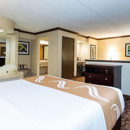 Quality Inn & Suites Quakertown-Allentown Εξωτερικό φωτογραφία