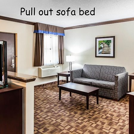 Quality Inn & Suites Quakertown-Allentown Εξωτερικό φωτογραφία