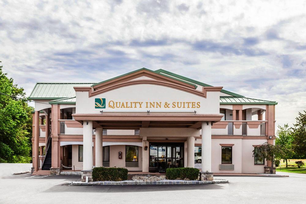 Quality Inn & Suites Quakertown-Allentown Εξωτερικό φωτογραφία