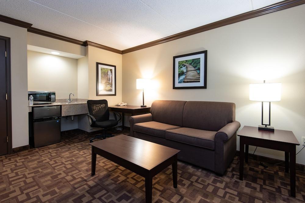 Quality Inn & Suites Quakertown-Allentown Εξωτερικό φωτογραφία
