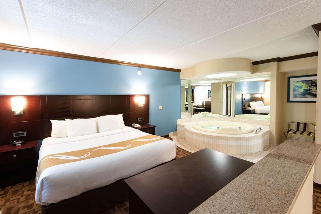 Quality Inn & Suites Quakertown-Allentown Δωμάτιο φωτογραφία