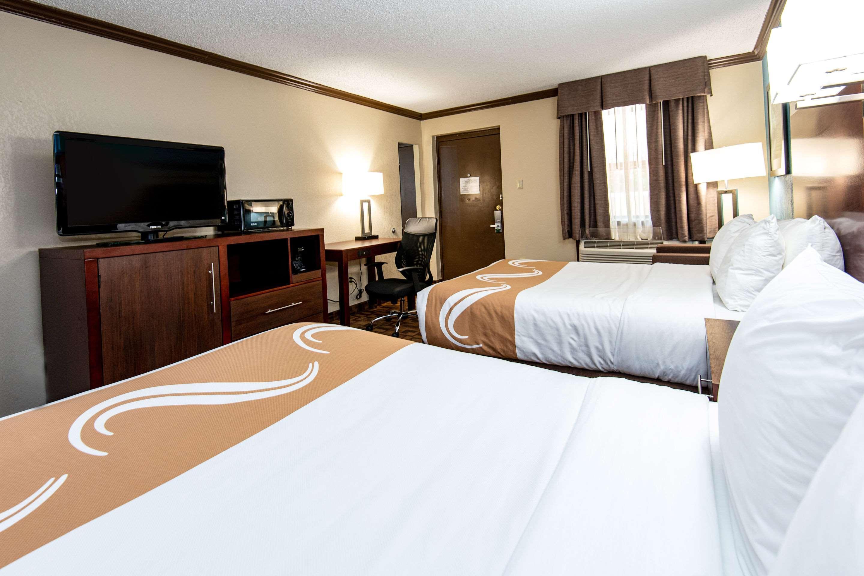 Quality Inn & Suites Quakertown-Allentown Εξωτερικό φωτογραφία