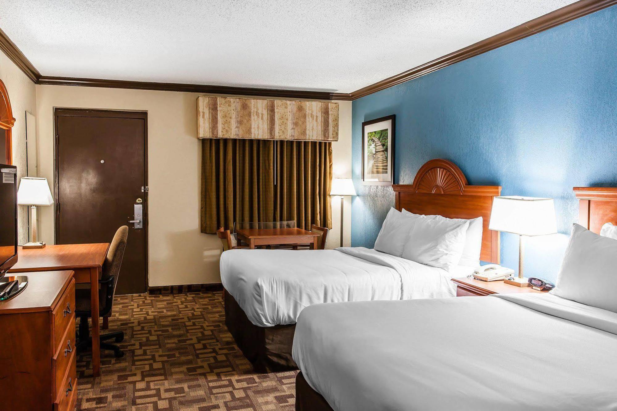 Quality Inn & Suites Quakertown-Allentown Εξωτερικό φωτογραφία