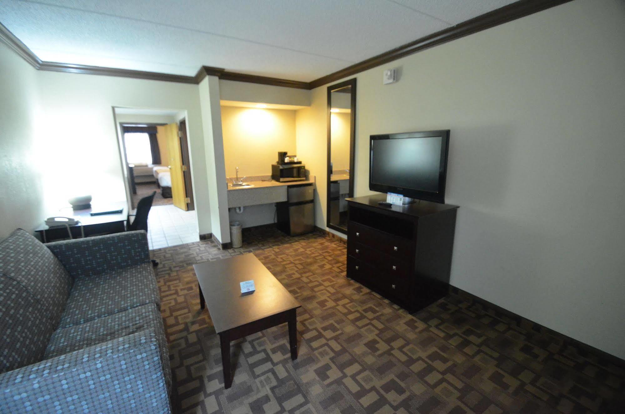 Quality Inn & Suites Quakertown-Allentown Εξωτερικό φωτογραφία