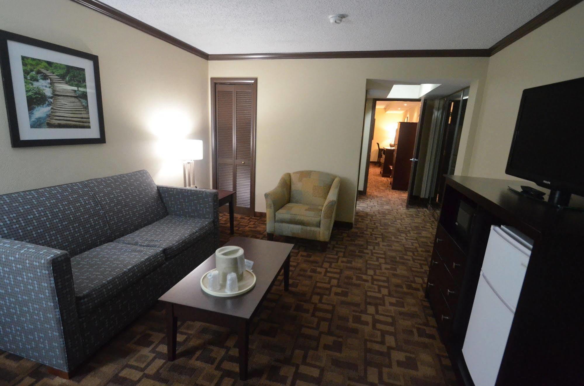 Quality Inn & Suites Quakertown-Allentown Εξωτερικό φωτογραφία