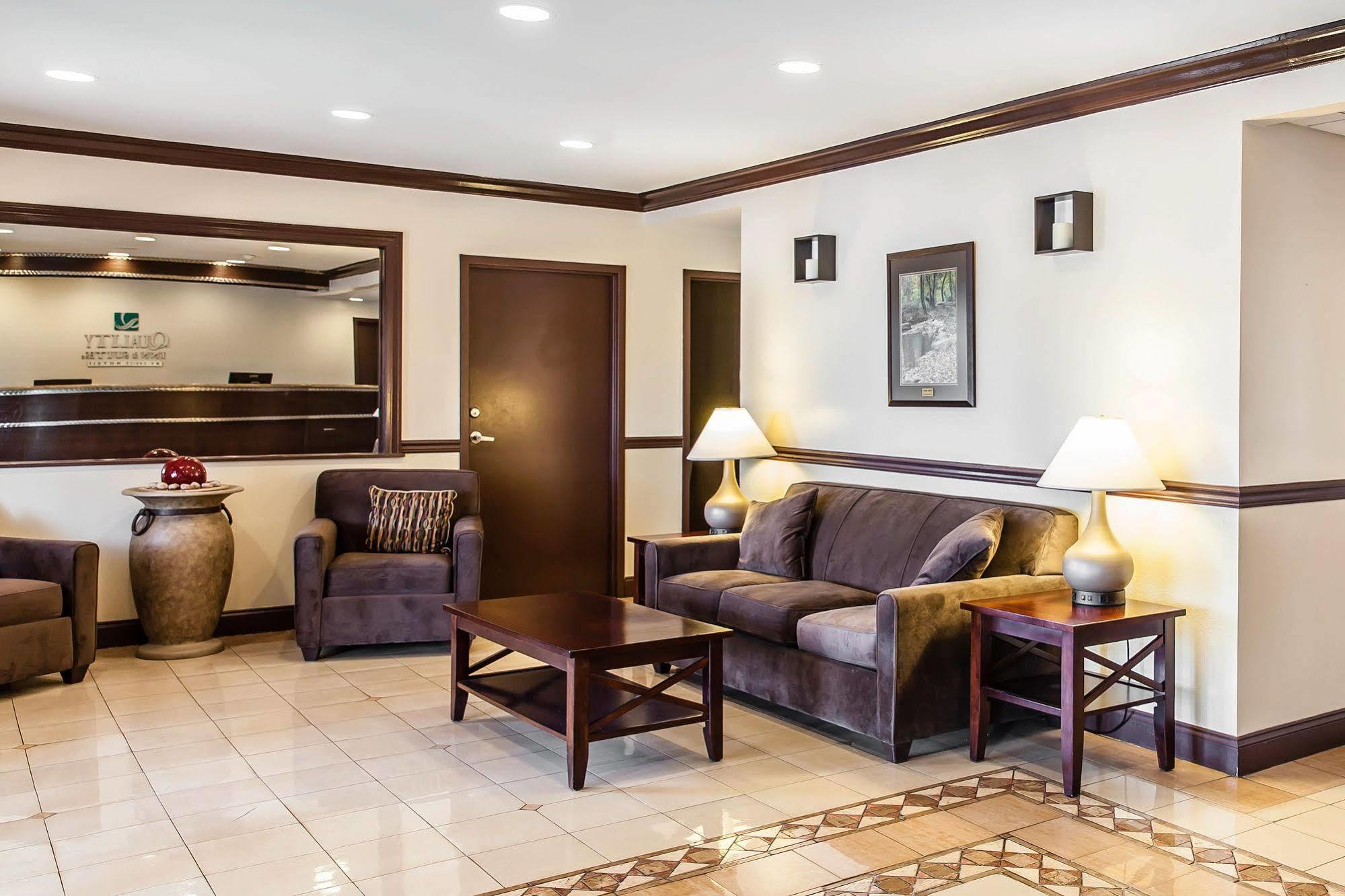Quality Inn & Suites Quakertown-Allentown Εξωτερικό φωτογραφία